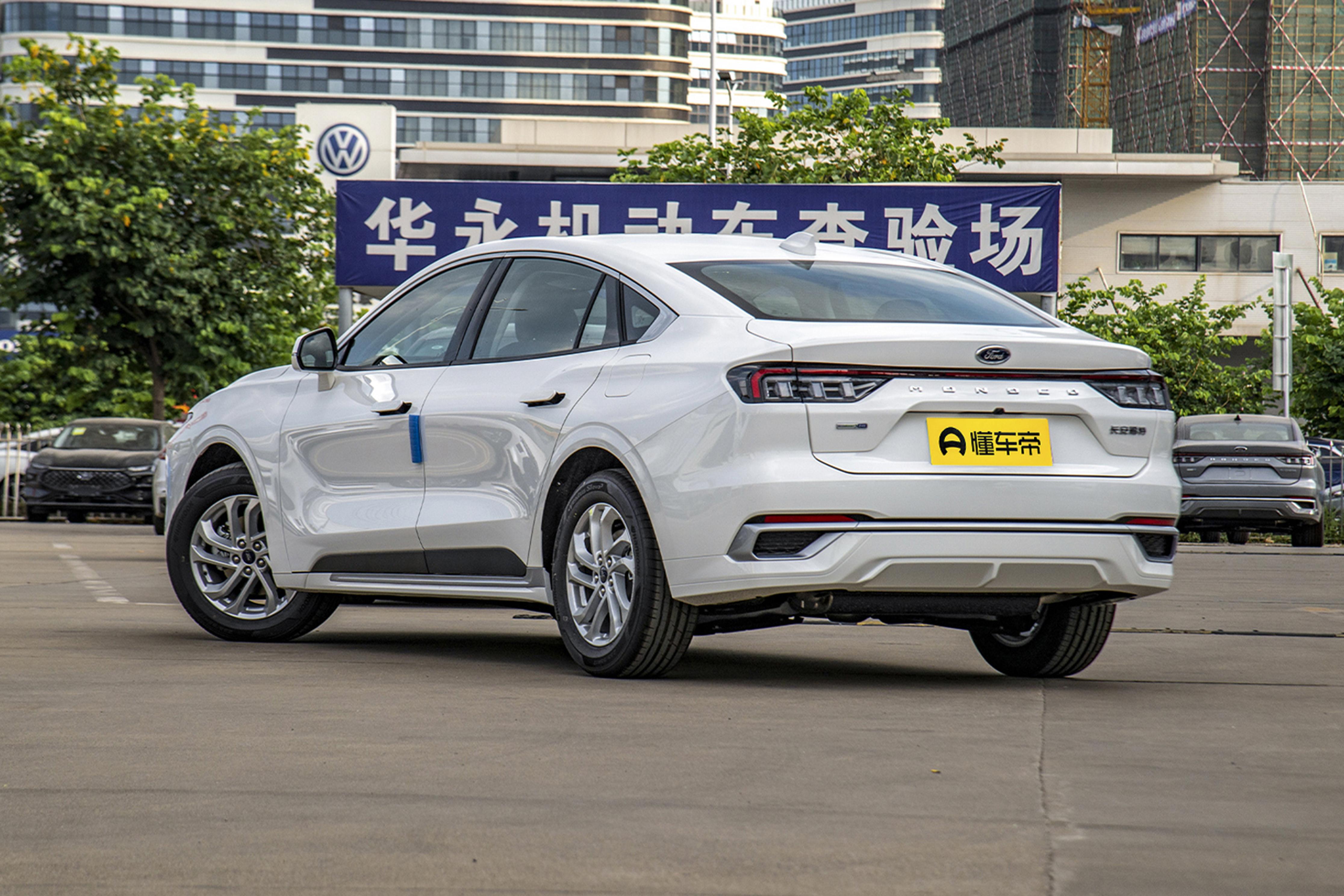 最好的b级车福特蒙迪欧,福特蒙迪欧2023款深度测评2.0t