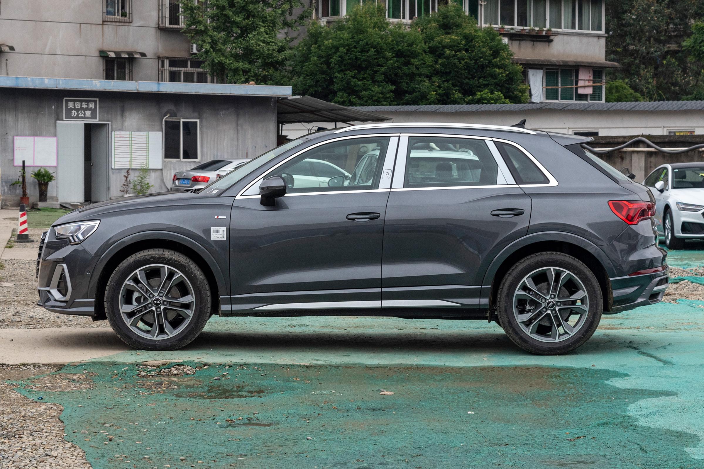 奥迪q3quattro,奥迪q3值得购买吗视频