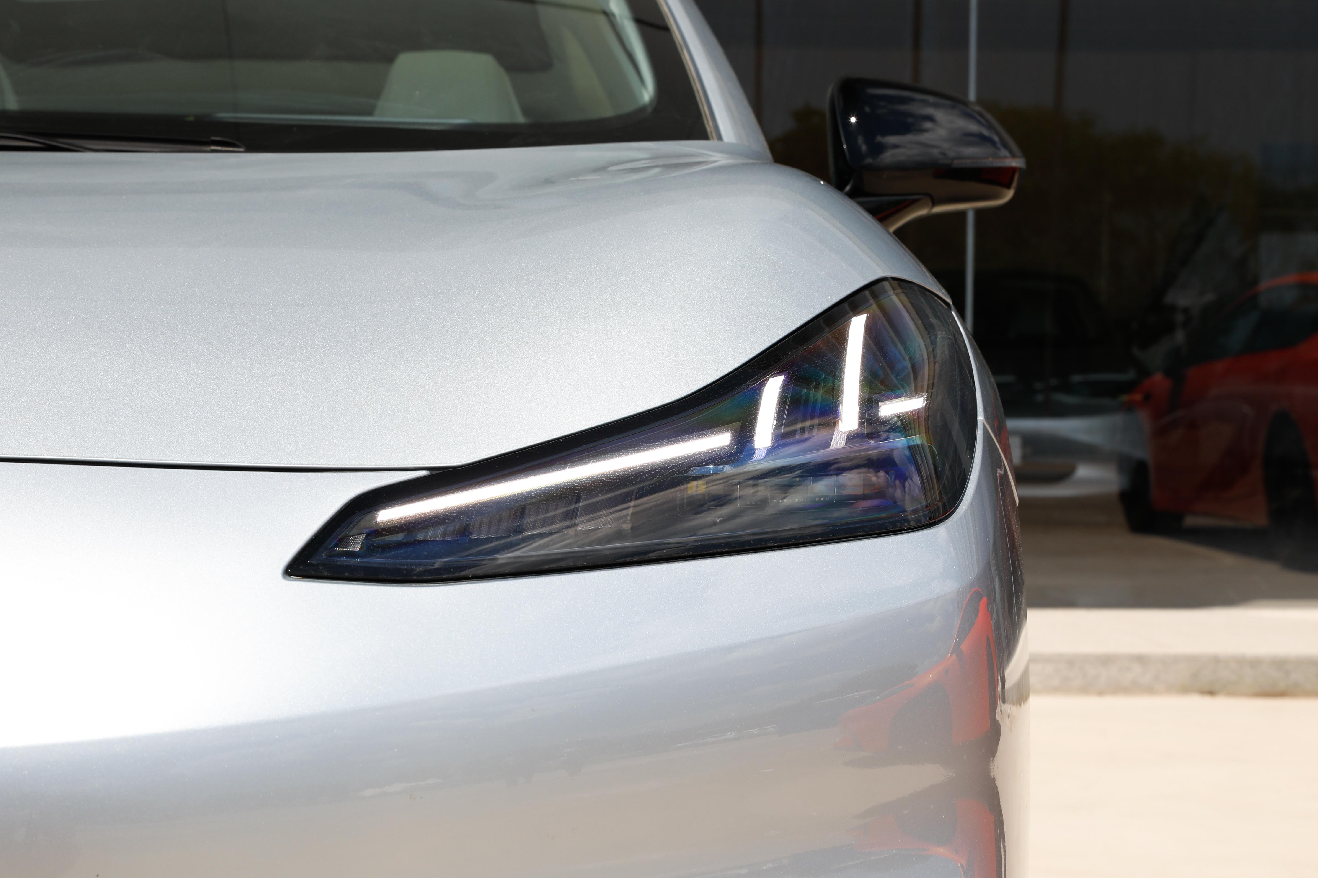 340马力+23个扬声器，无框门，800V快充，这台C级轿跑总体还不错