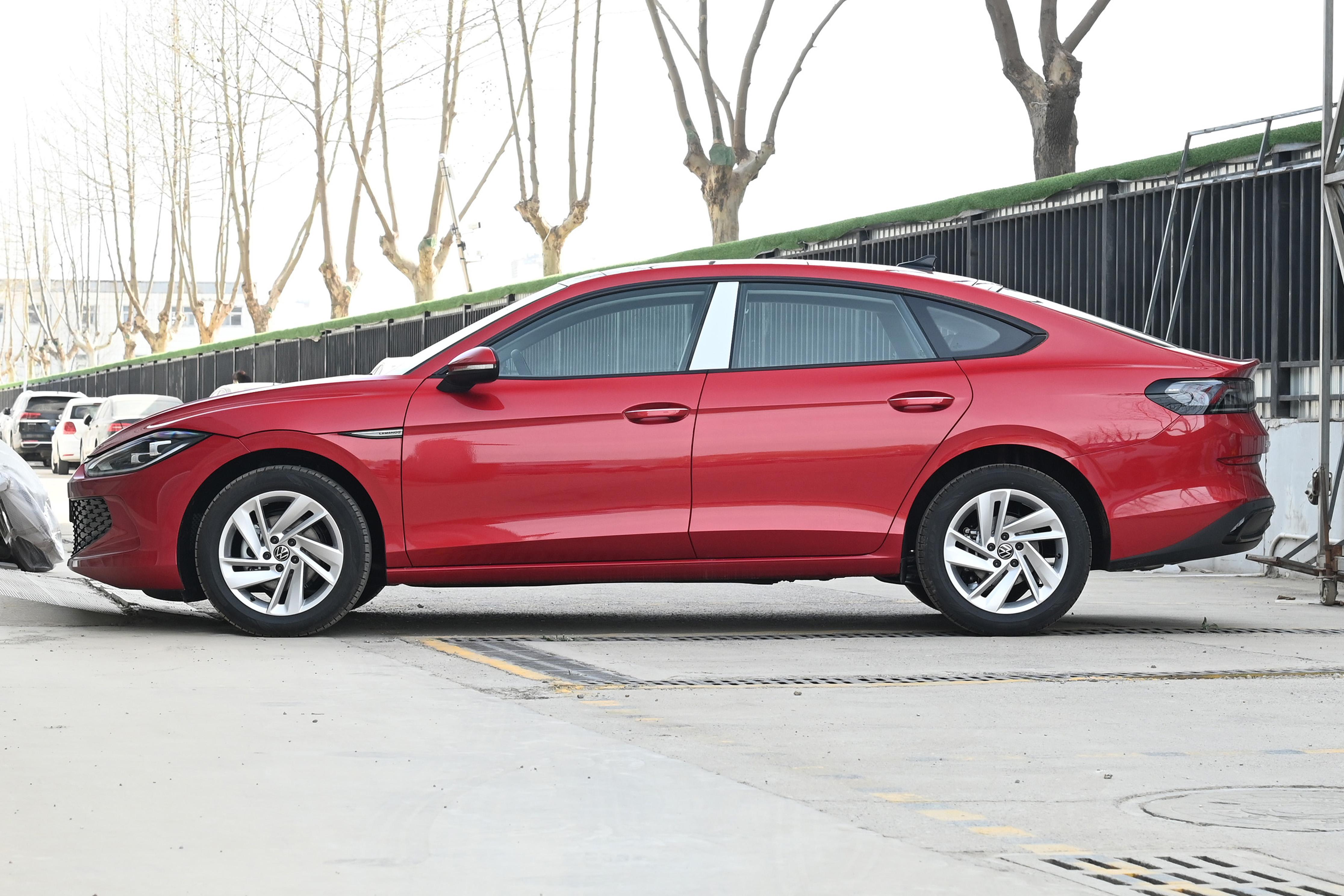 大众凌渡车外形设计,凌渡创意形象设计