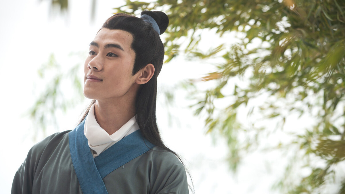 小说：她觉得那连绵不断的大山，就成为了她发家致富的资本