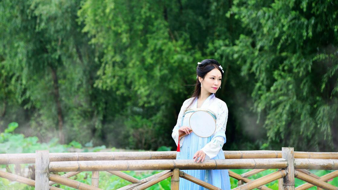 小说：将军刚想收拾小奶团，老爹老妈就齐上阵，为护孙女不要儿子