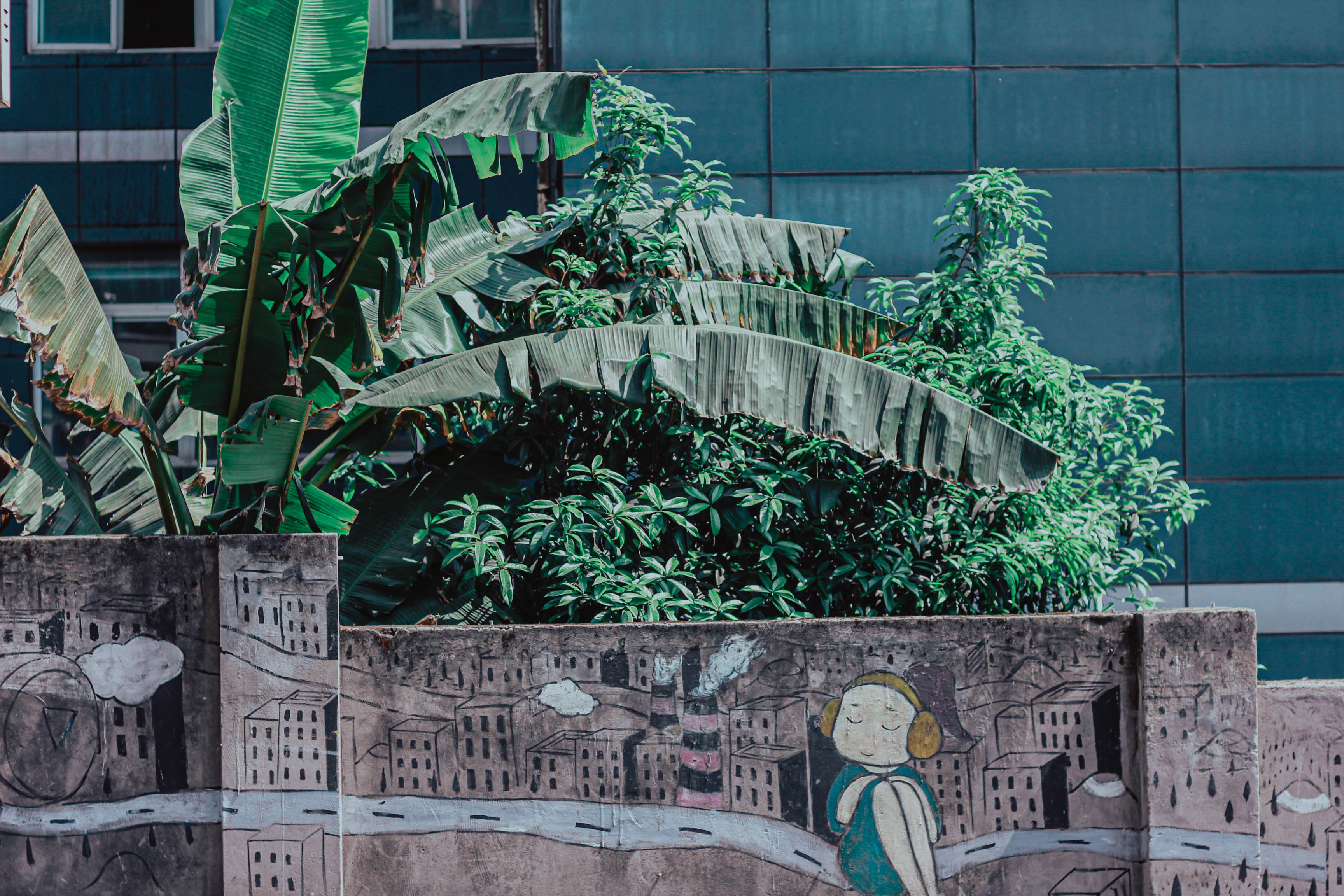 为什么说战后德国是个奇迹？为何又透着莫名奇妙的死寂？