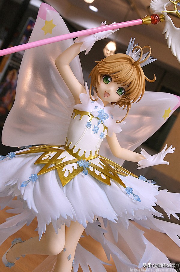 背负翅膀裙带羽毛《魔卡少女樱透明卡牌》木之本樱飞翔装手办