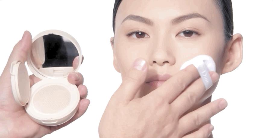 摊牌了!我的“精致派对妆”是今年的圣诞限定给的