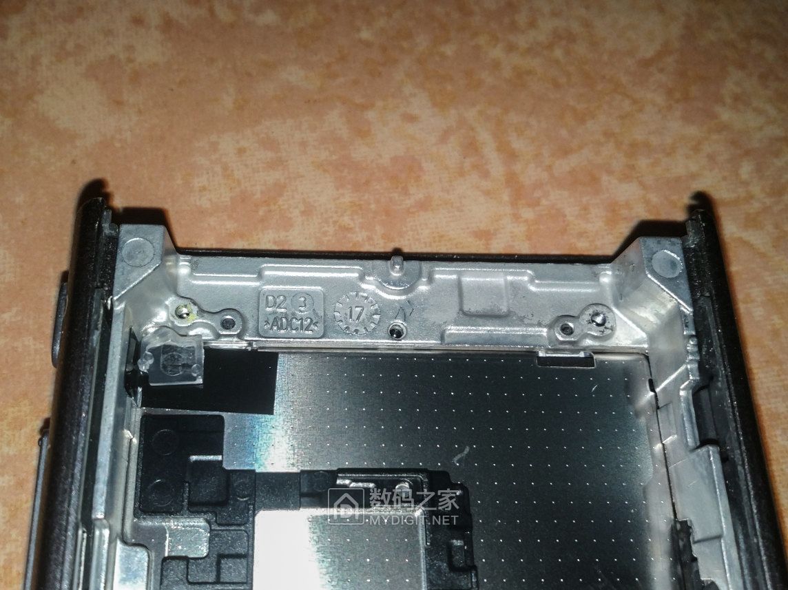 售价1000元的索尼NW-A45无损音乐*放播**器拆解!对比NW-A35主板图