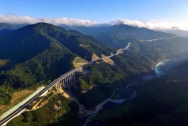 云南自驾5条最佳线路图,云南适合开车自驾的公路