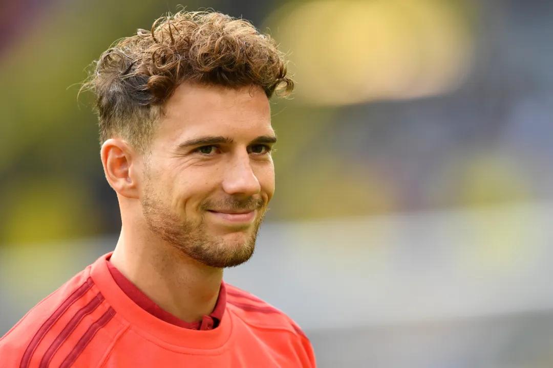 格雷茨卡可以踢中后卫吗,格雷茨卡值得换么