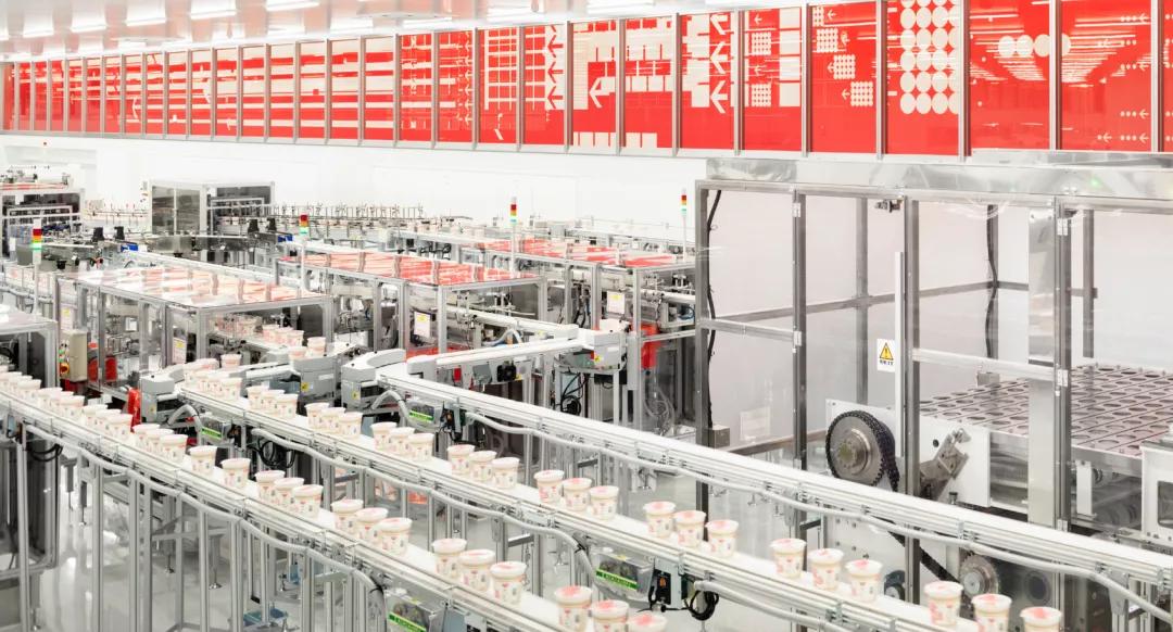 他为优衣库、日清变出设计魔术，这位日本设计师正在上海办展