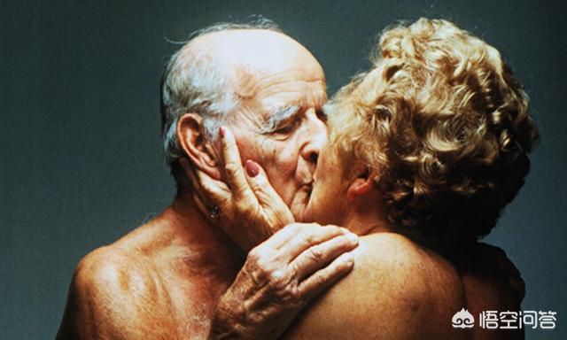 五十岁后的女人还要正常的夫妻生活吗?