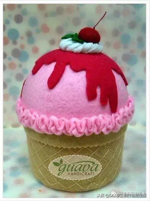 月饼盒做桌面抽屉收纳盒,月饼盒里面的小盒子做收纳盒