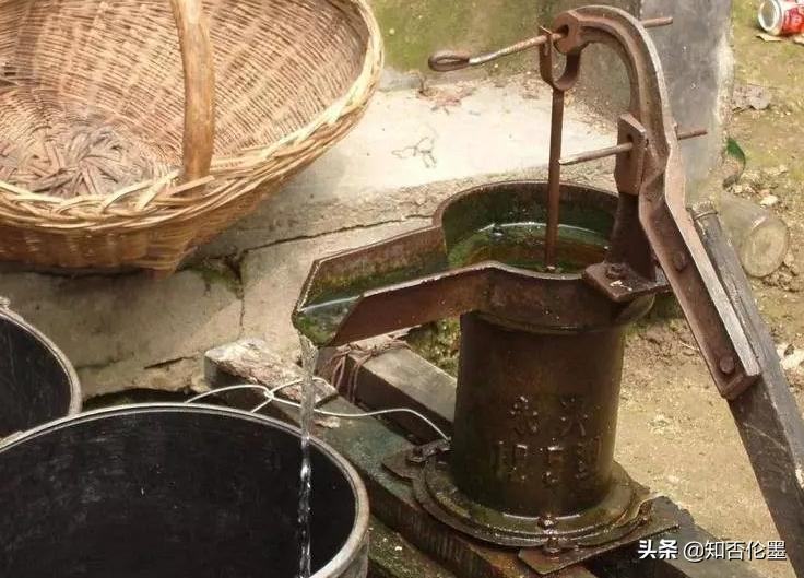 水井里的水泵15天就把水垢涨满了,农村深水井烧水水垢特别多怎么办