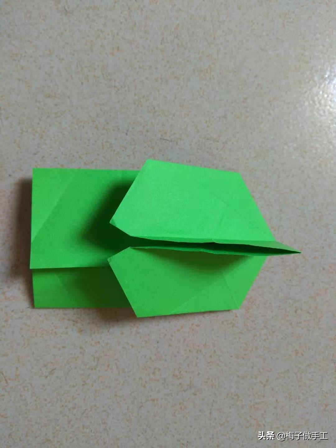 怎么折实心六芒星,手工折纸四角星怎么折