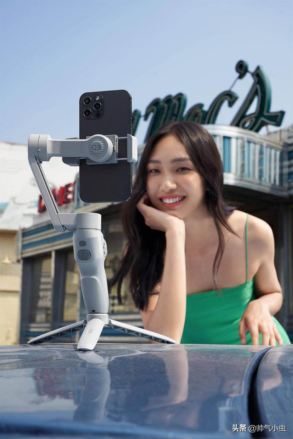 视频拍摄最佳辅助工具：手机云台该怎样选择？