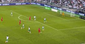 又输了！中国2-3沙特，洛国富世界波难救场！武磊又失单刀