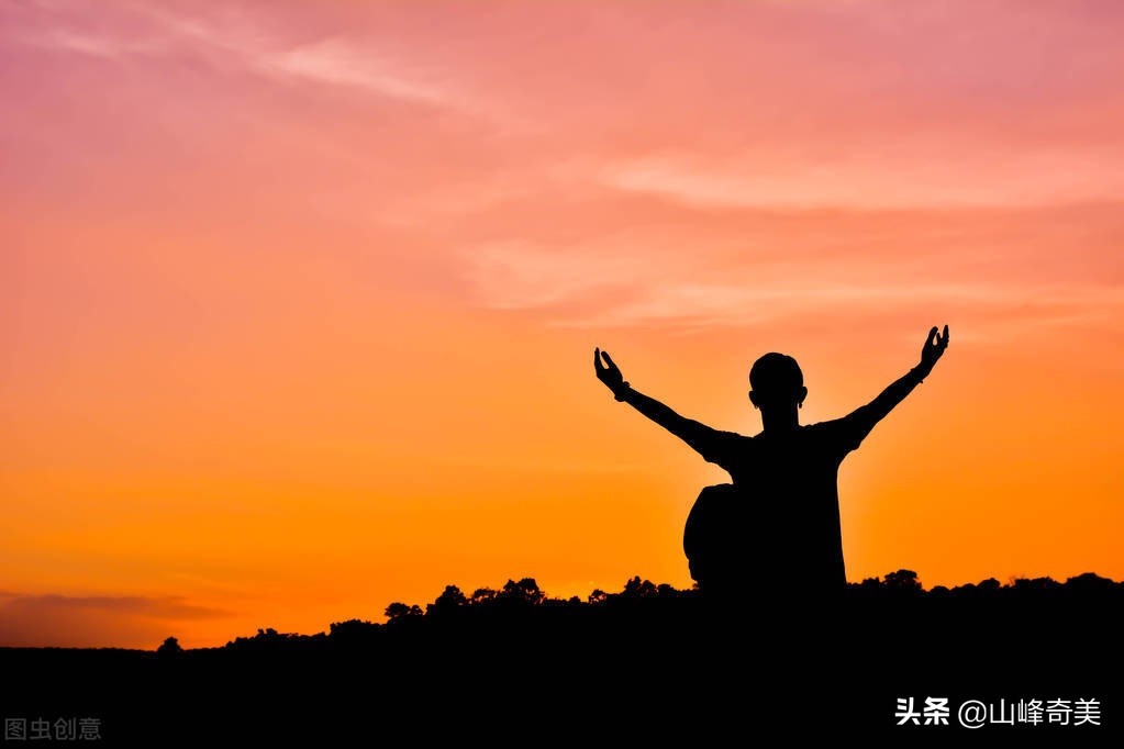 学会赞美一个人或一件事,赞美往往能够让一个人变得更完美