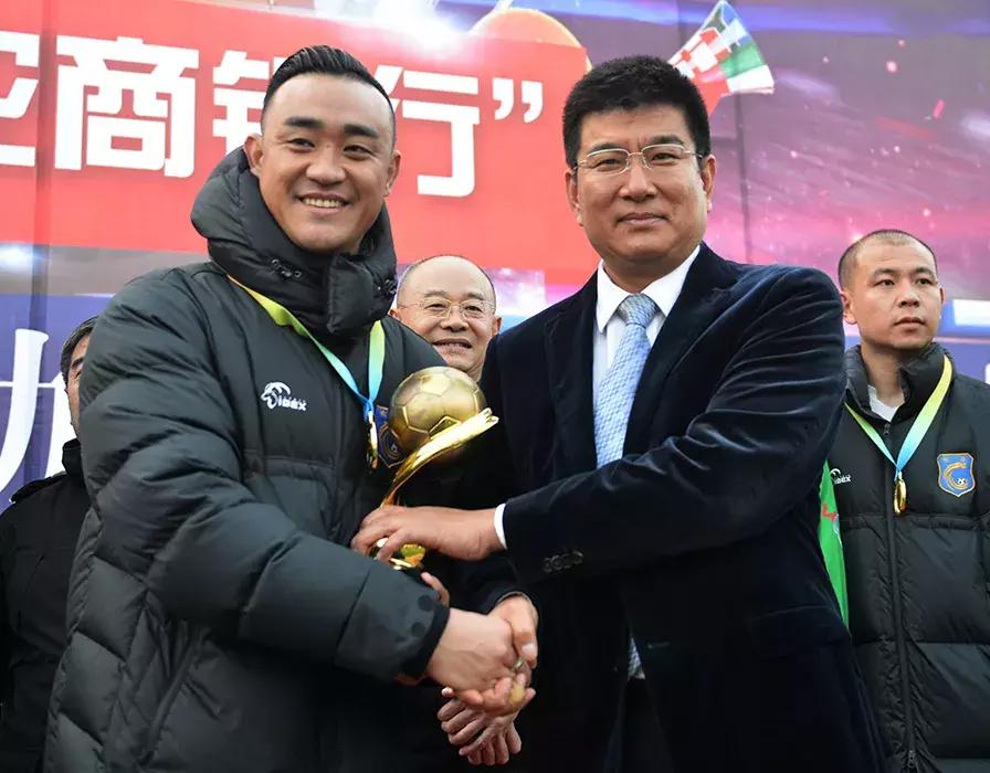 决赛日，用足球证明自己！“烟台农商银行”第五届足协杯落下大幕