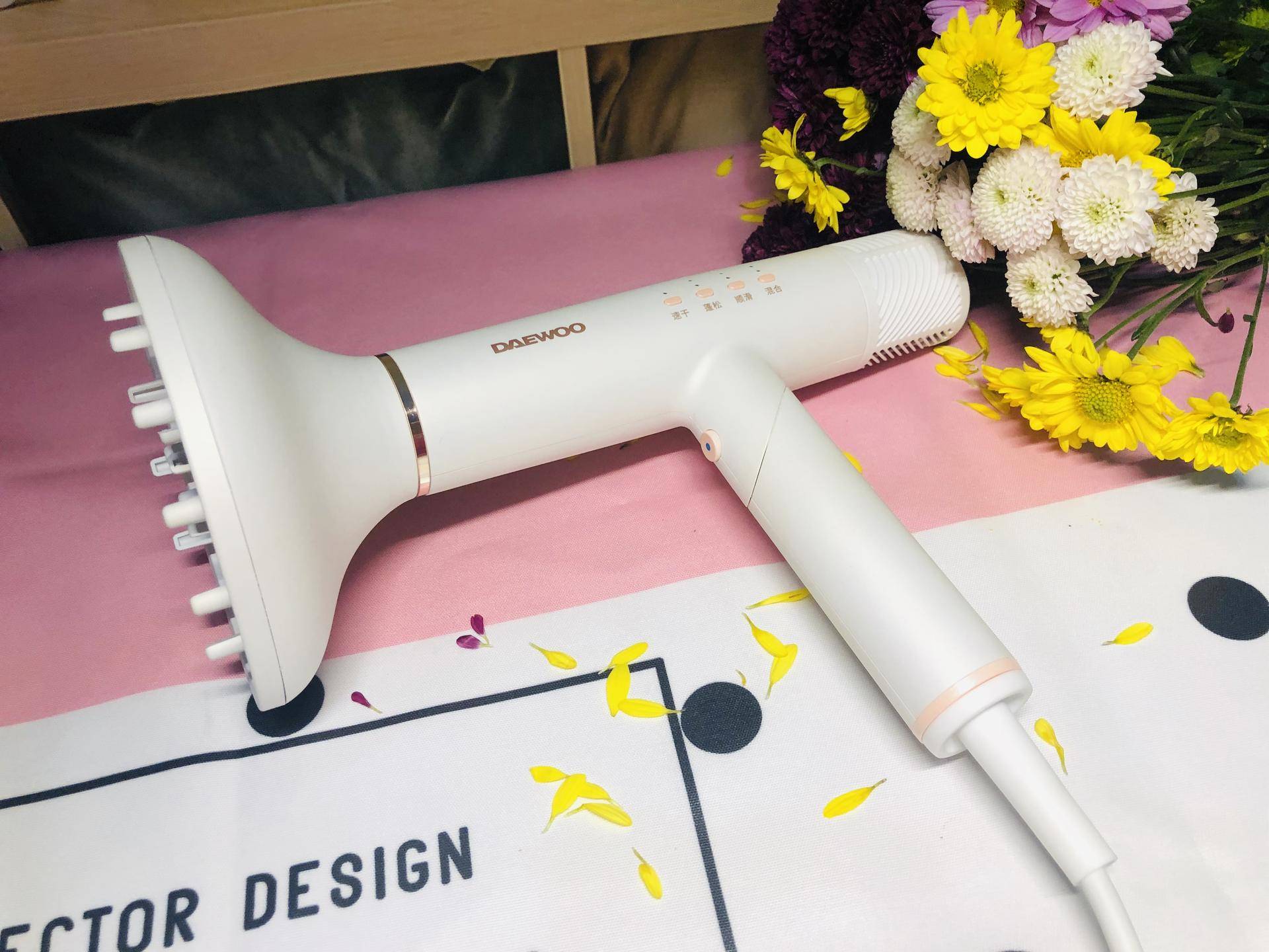 大宇高速吹风机对比徕芬吹风机,大宇吹风机测评