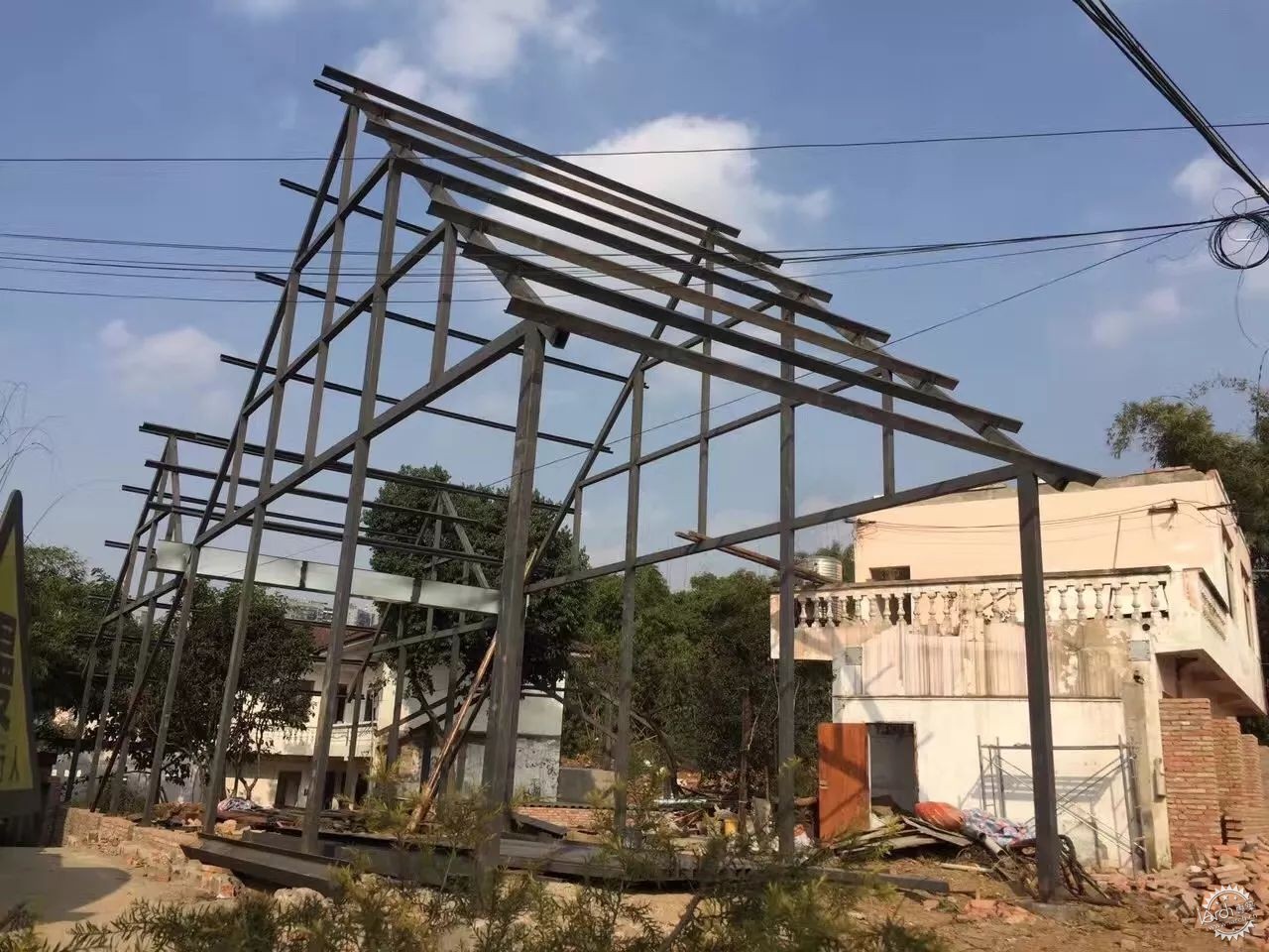 sasa，西西，设计师老王和三圣乡的“亲家DearHome”