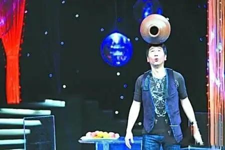 靠着隐藏技能，韩寒夏雨刘德华葛优…从CCTV5走到CCTV6