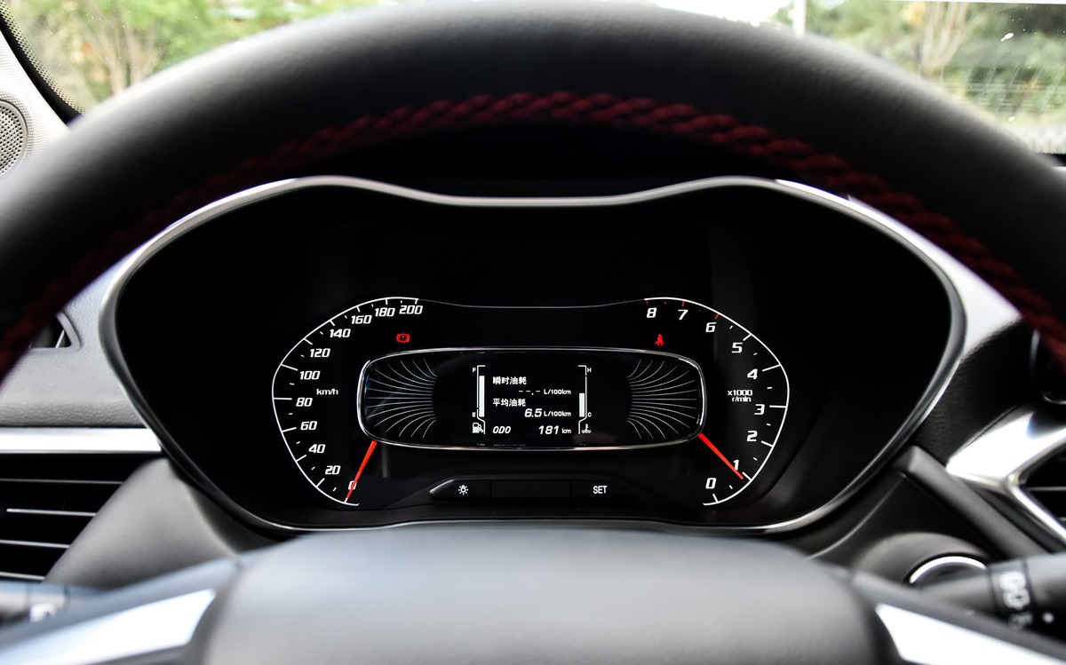 这款小型suv才是实用主义信赖首选,13万元预算买这款suv很靠谱