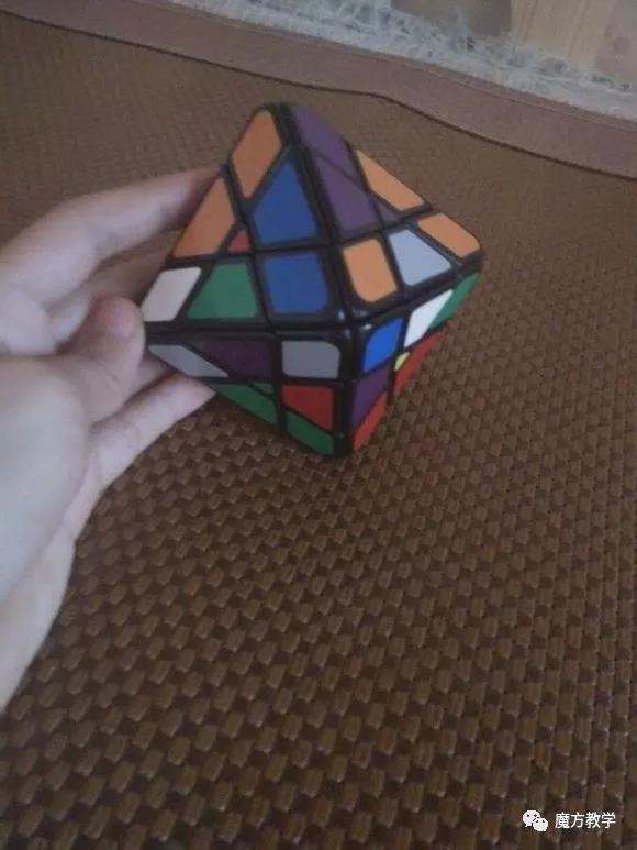 又简单又快的魔方教学,魔方教程最易看懂的魔方入门技巧