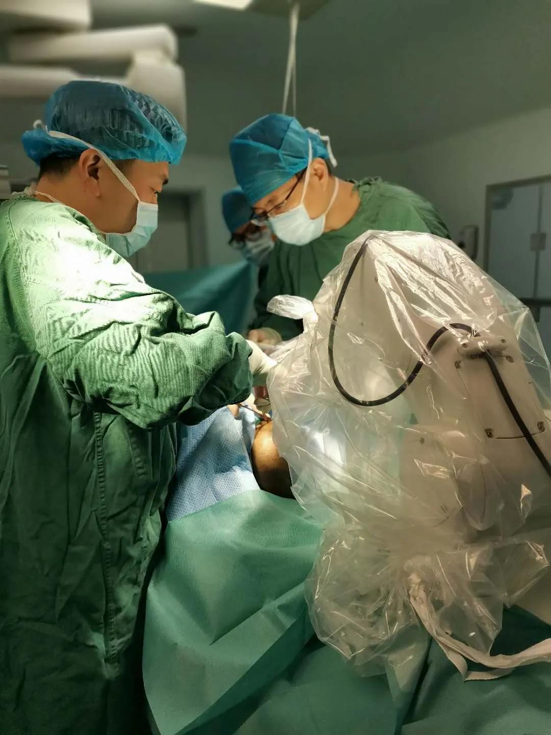 山东大学齐鲁医院神经外科近日完成4例难治性癫痫的SEEG定位评估