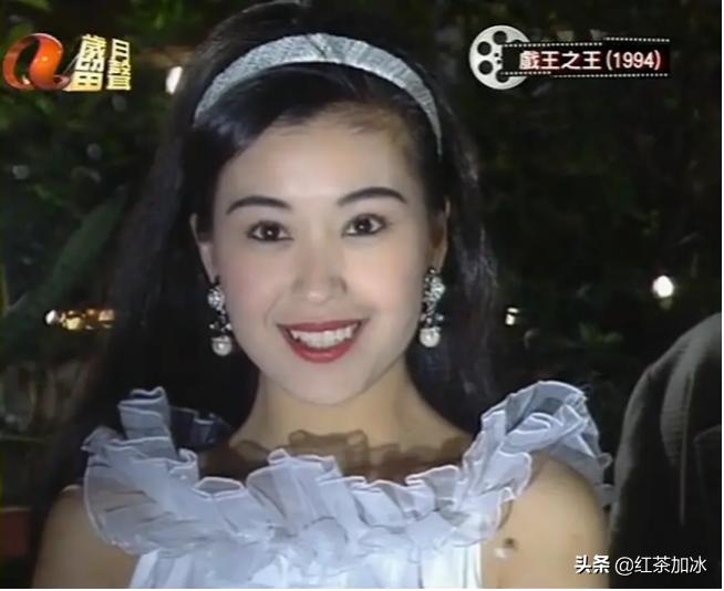 混黑帮、被咒克夫、承认当小三？“江湖女人”伍姑娘的彪悍人生