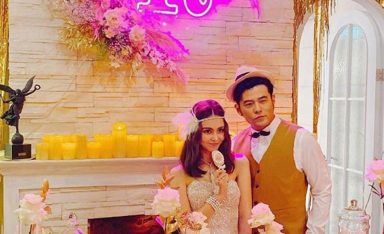 周杰伦比赛也不忘耍帅,周杰伦打游戏然后线下打球