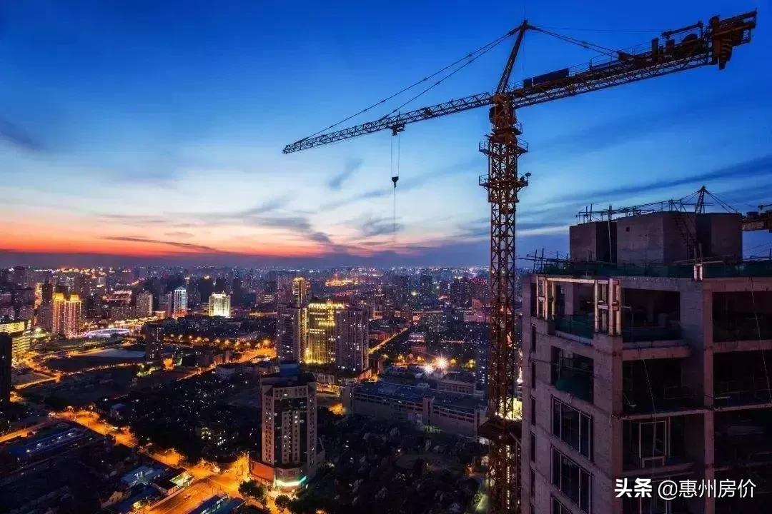 总建筑面积24000,总建筑面积26万平米