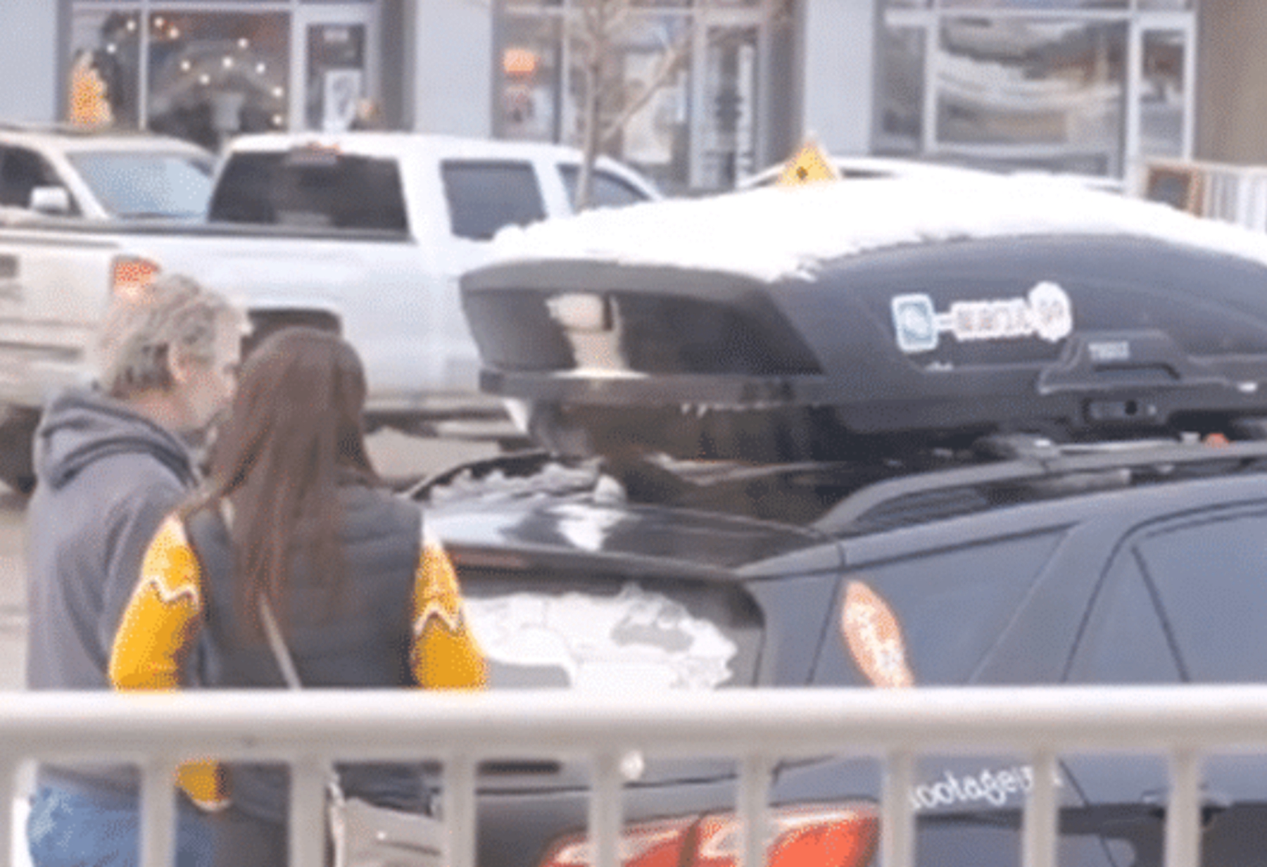 沪c牌为什么不能进市区,美国街头偶遇fbi