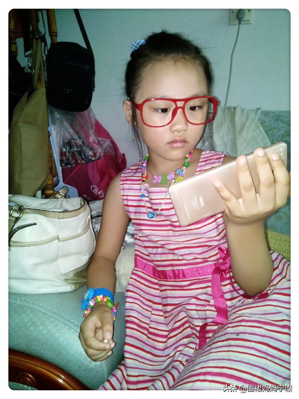 女儿一直不会检查试卷,今天我试了一个方法,她竟然一下就会了