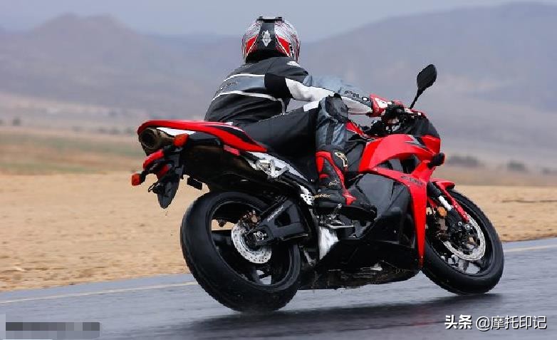 新手下雨天骑电动车注意事项,冬季骑摩托车注意事项有哪些