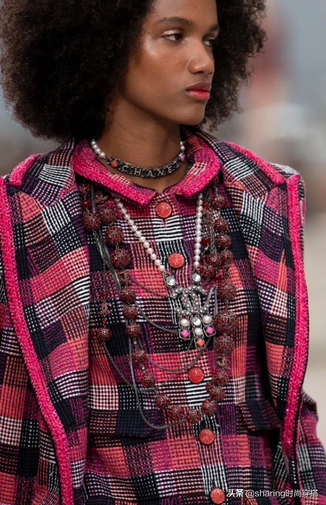 2020香奈儿秋冬发布会,chanel香奈儿早春走秀新款