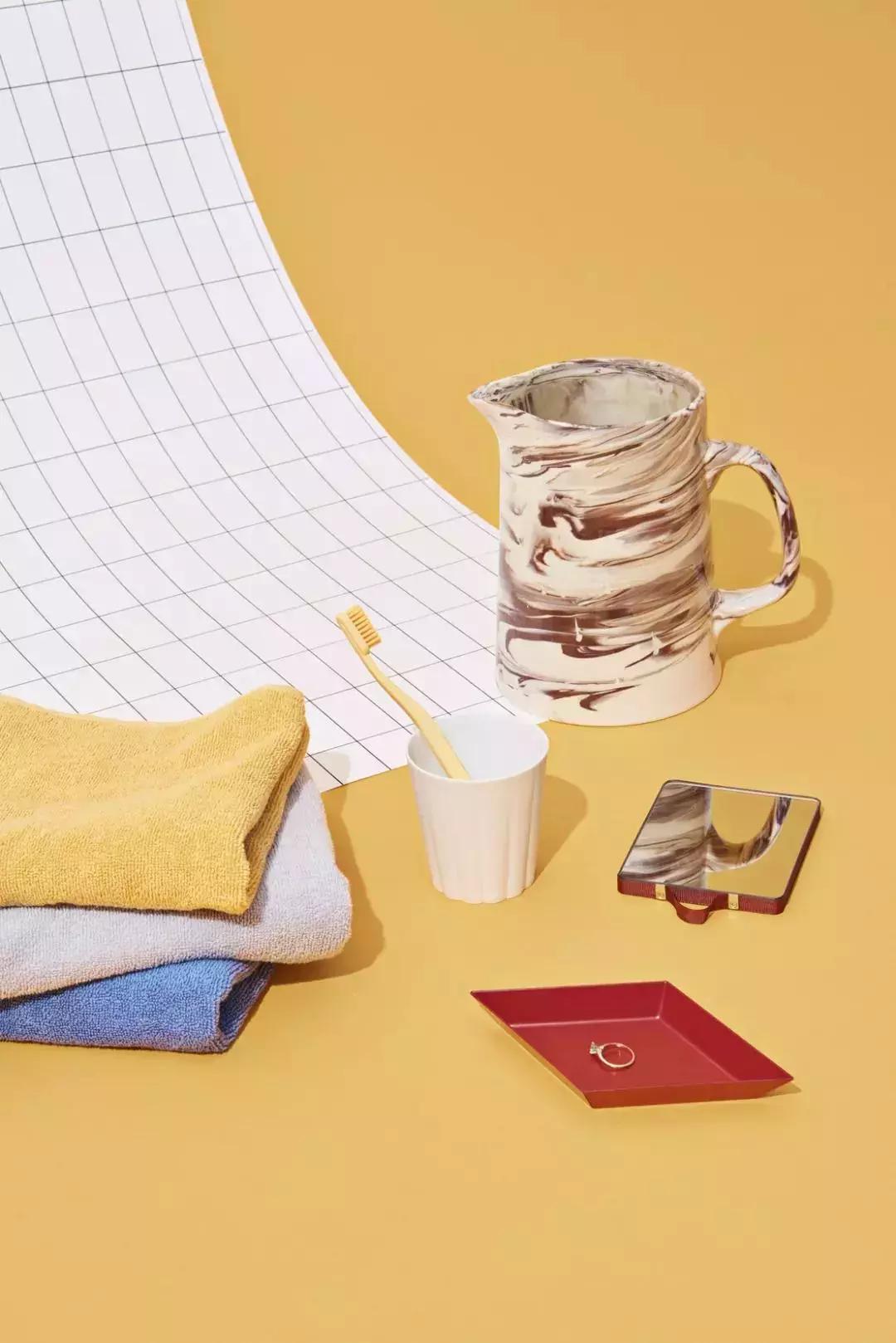 HAY,也许你根本不要那么多,一个微笑的弧线就够了