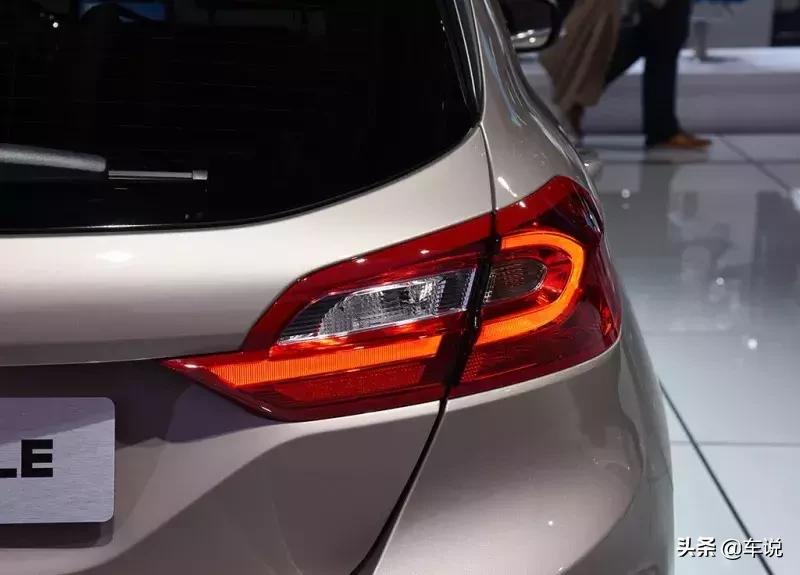 巅峰极速飞度和嘉年华选哪个,福特嘉年华和飞度对比