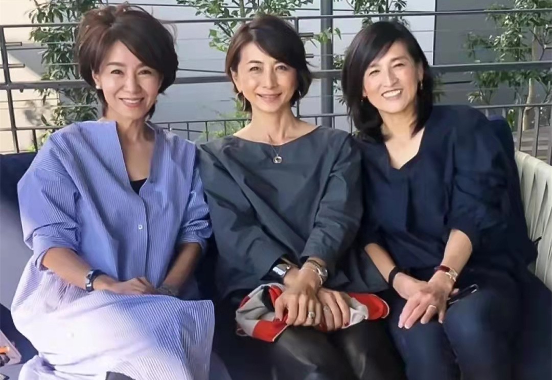 方舒年轻时候的短发,方舒最好看