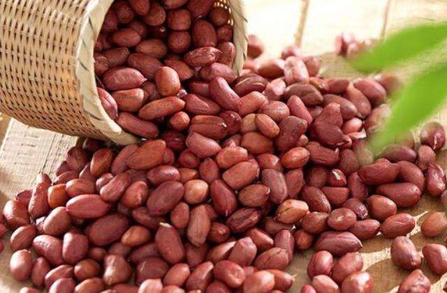 产后没下奶前宝宝吃什么,产后没有下奶的食物