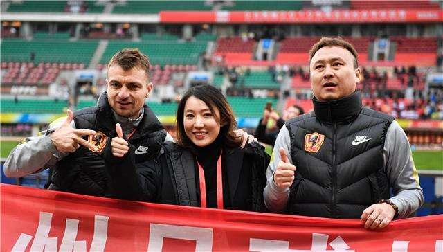 中甲贵州恒丰文筱婷,中甲美女老板文筱婷