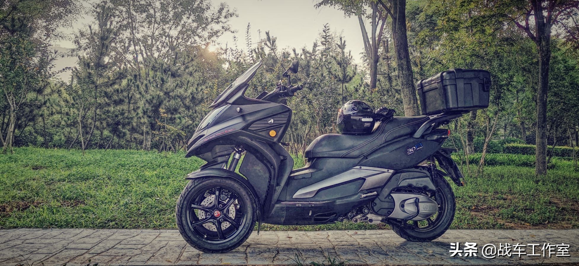 宏佳腾350评测视频,宏佳腾3d350r试驾