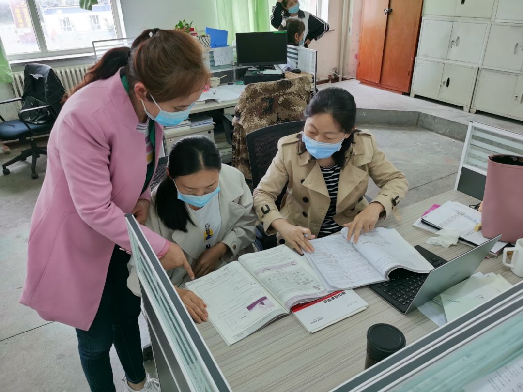 一段援疆路一生援疆情——记江苏南通中学顾云飞