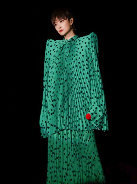 内娱新一代颜值天花板,内娱的颜值天花板们