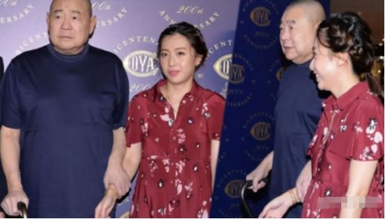 甩掉刘銮雄的爱马仕，甘比已在豪门当家做主，大局已定气势足？