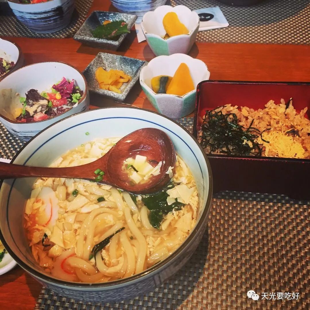 当我们谈论上海时是在谈论什么,当我们在上海谈论爱情