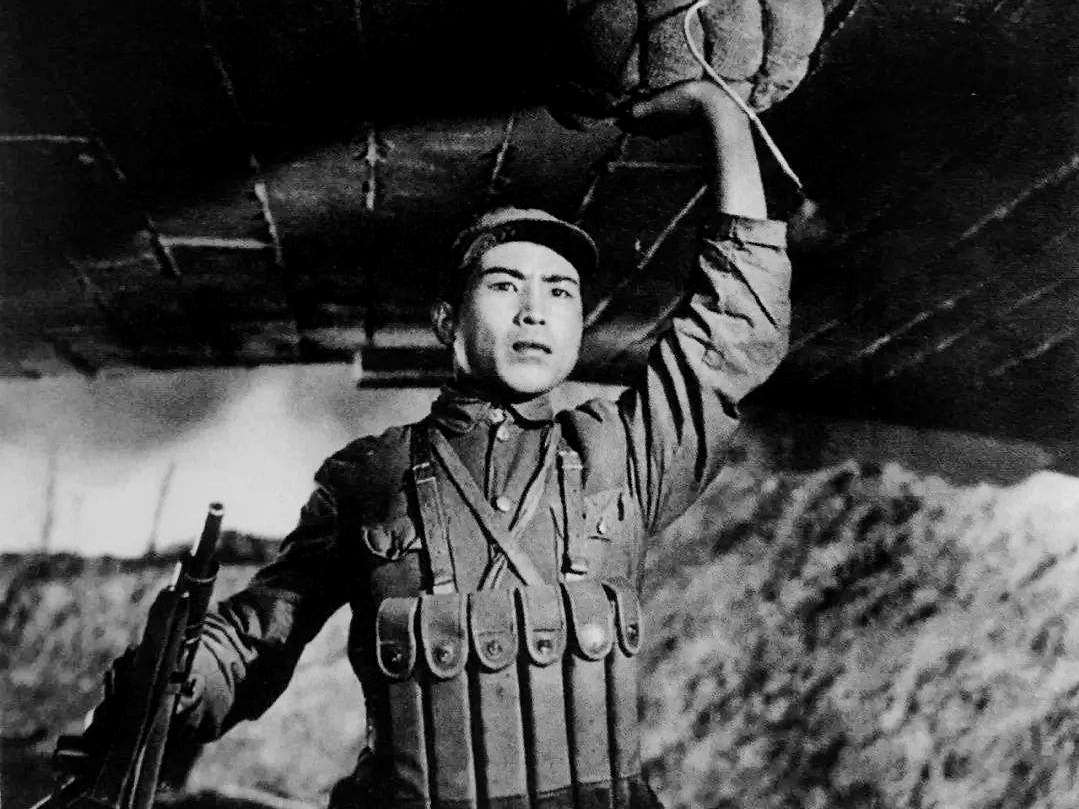 新中国第二个影帝，董存瑞饰演者，“为了新中国，前进”由他喊出