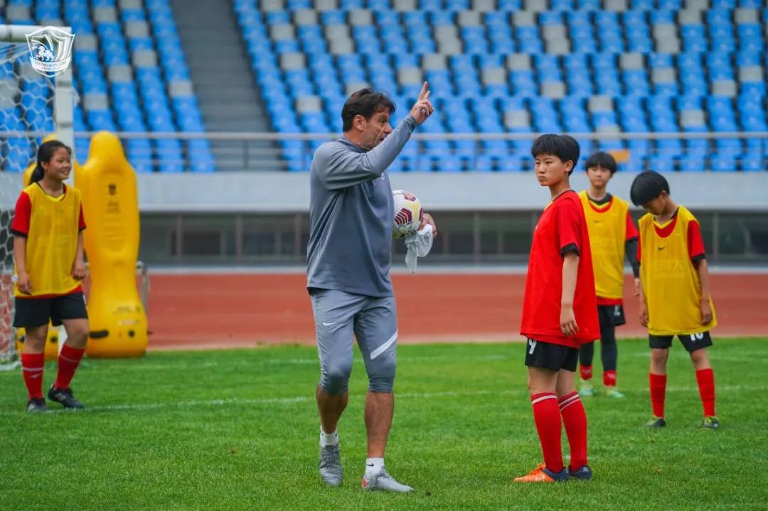 足球进中小学,足球进校园