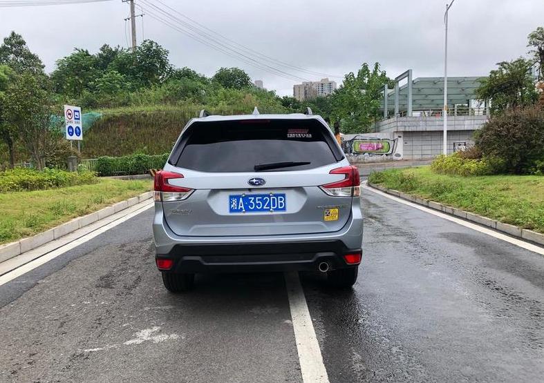 斯巴鲁森林人2.5l试驾,斯巴鲁森林人2.0豪华版试驾