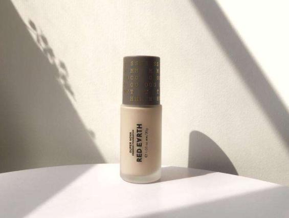 不同肤质适合的粉底安利，想要夏日不脱妆的进来种草啦！