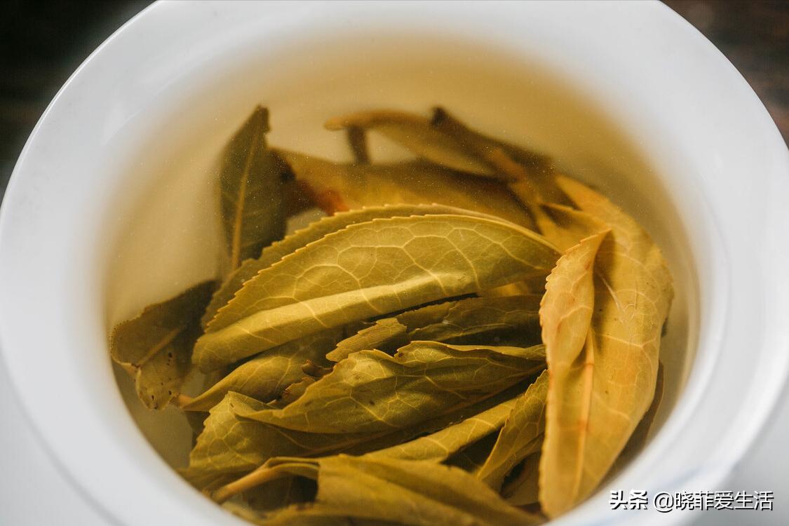 用它来养花,拿水直接养的花