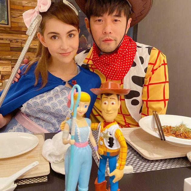 周杰伦昆凌七夕撒狗粮,周杰伦昆凌庆生宴